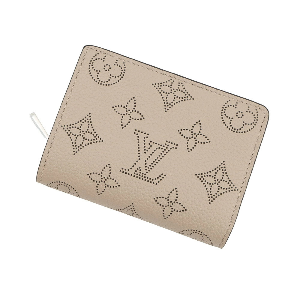 Louis Vuitton Bi fold Wallet Monogram Mahina Portefeuille Claire Compact